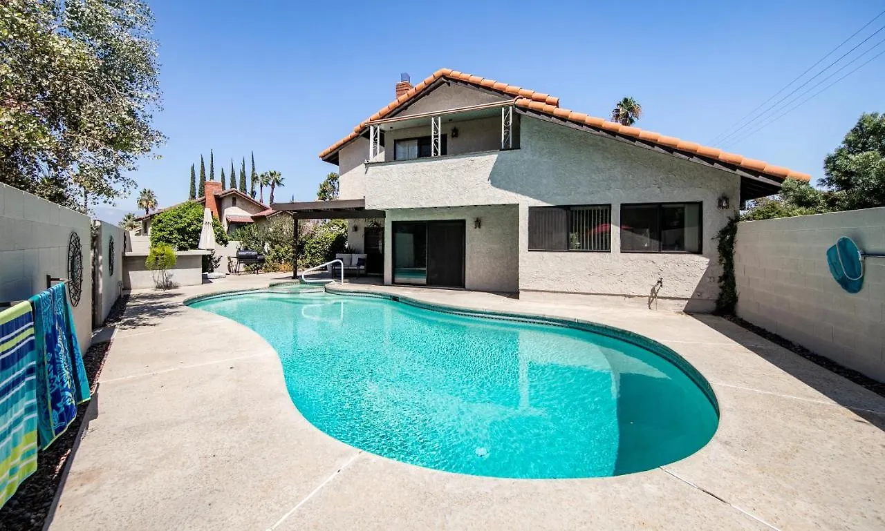 Peaceful Private Retreat In The Heart Of Town Villa Redlands