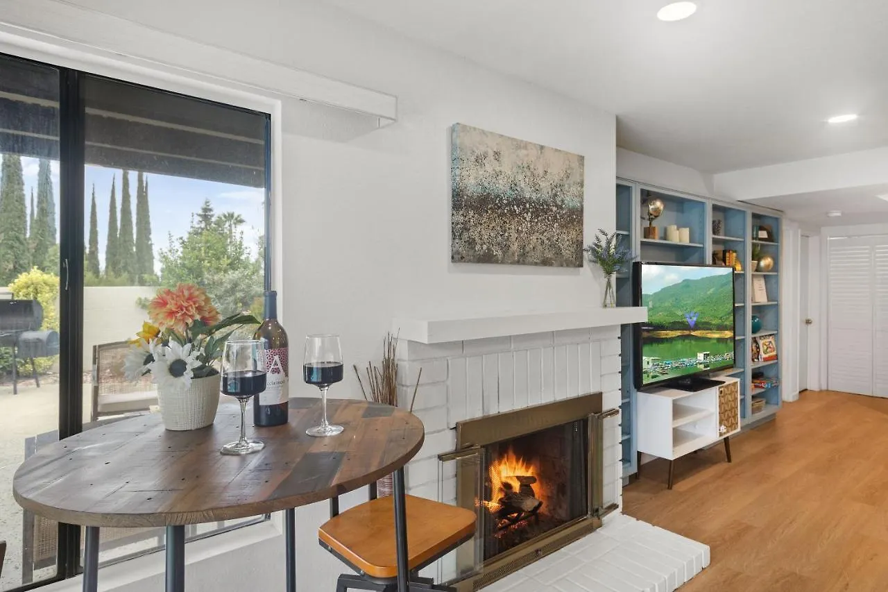 Peaceful Private Retreat In The Heart Of Town Villa Redlands